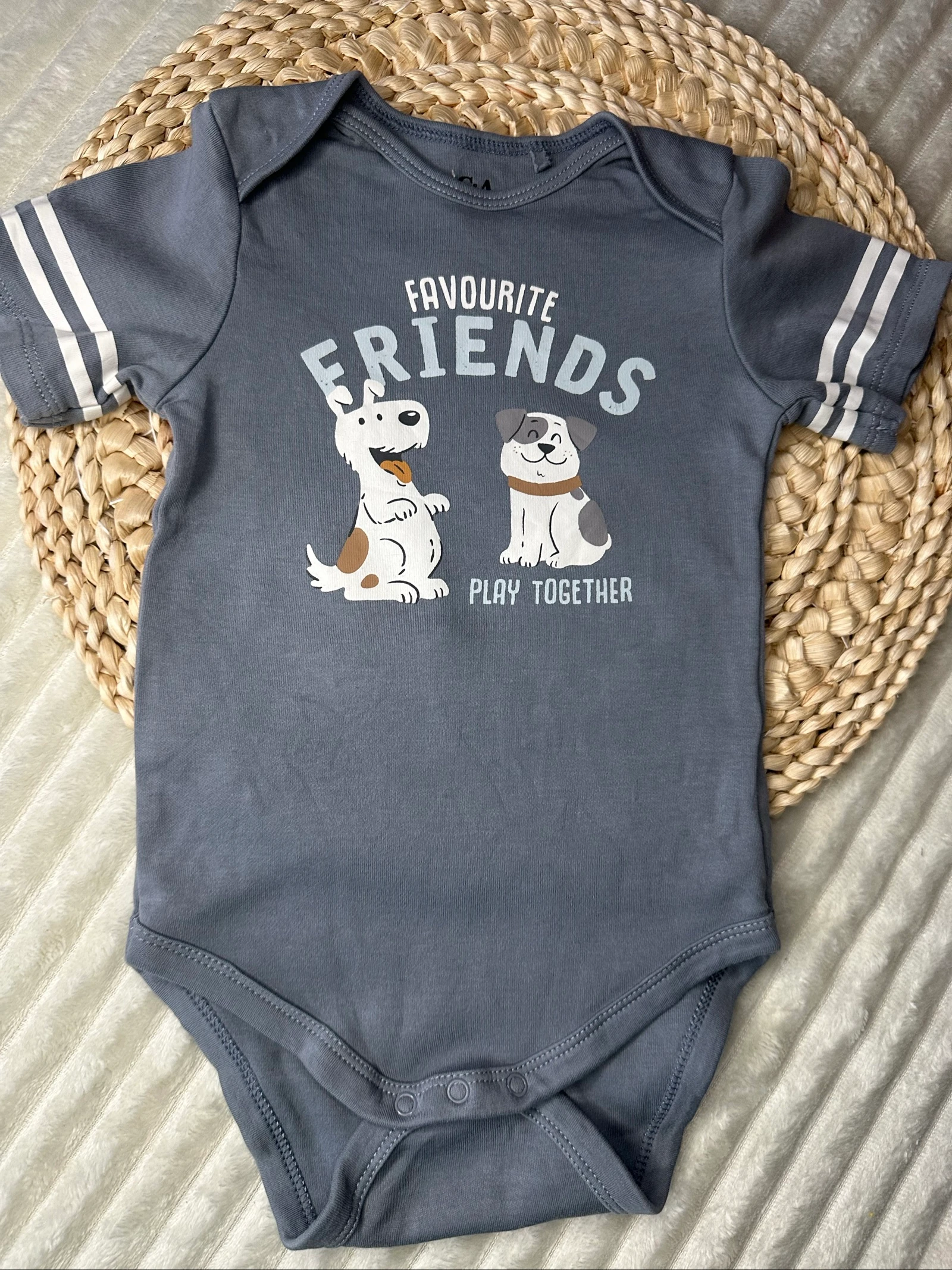 Body manches courtes bleu C&A 9-12 mois 